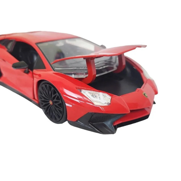 Maisto 1:24 Lamborghini Aventador LP 700-4 - Picture 6 of 8